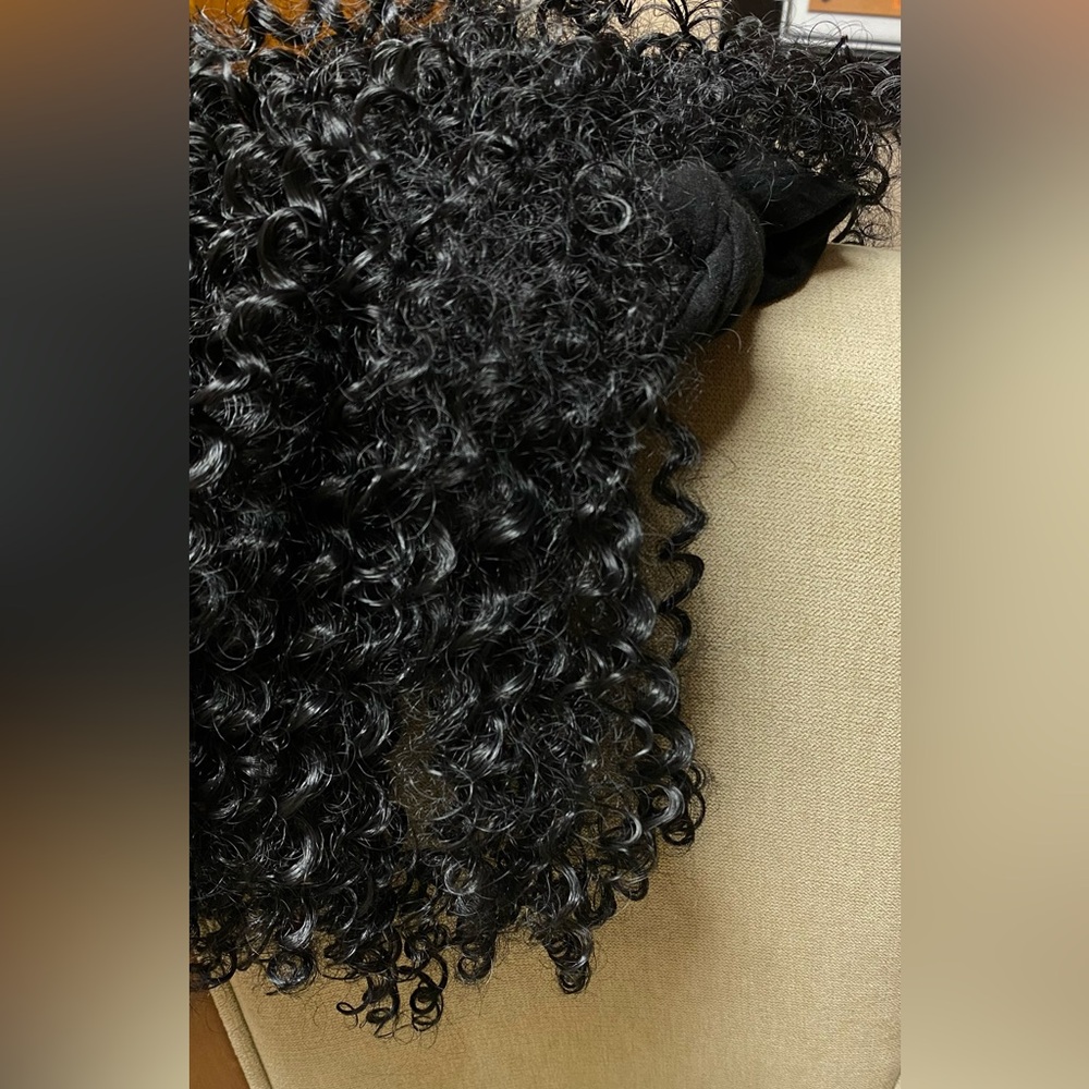 WIG - Hatched & Hooked Pineapple Turban Black Wig w/Box NEW - Picture 13 of 15